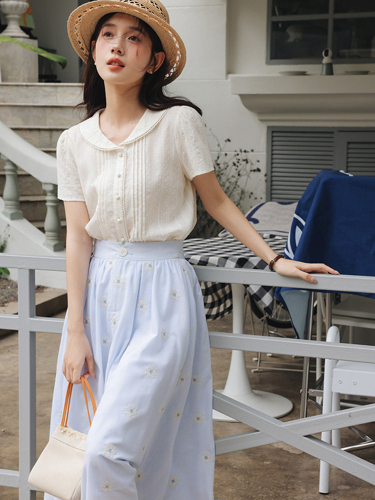 Vintage White Shirt Floral Emb - Midi Skirt Floral reseña y precio